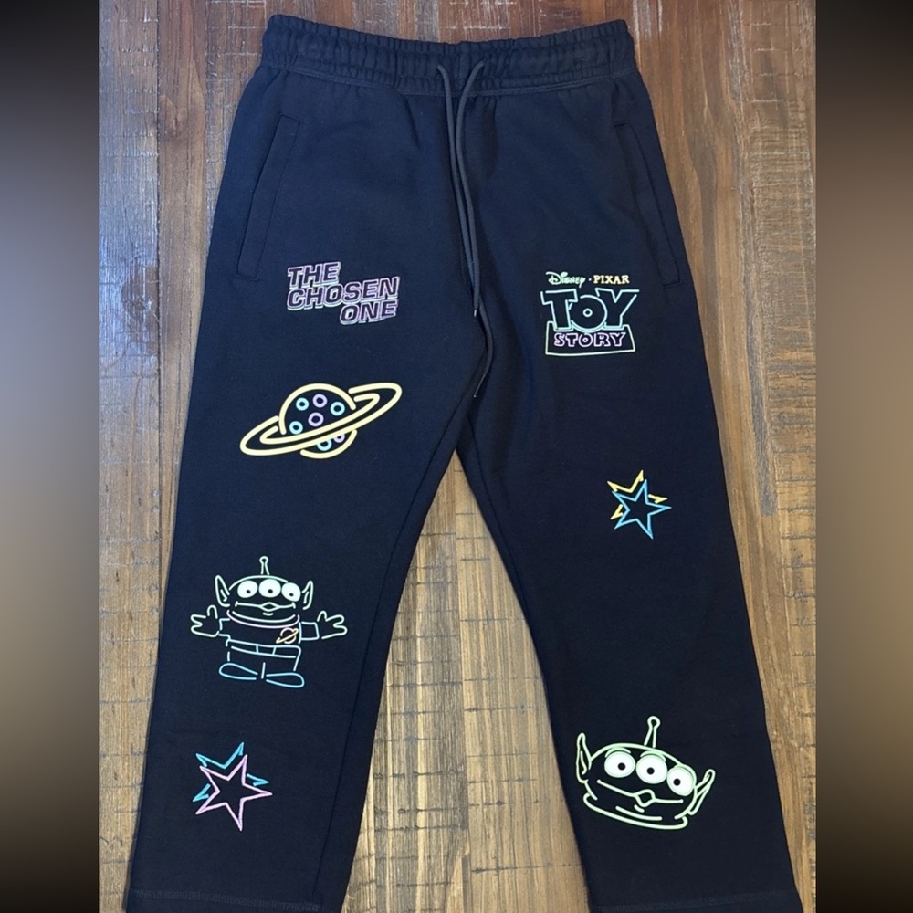 Shoe Palace Disney Pixar Toy Story Embroidered Chosen One Jogger Sweatpants S - Picture 2 of 10